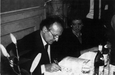 [Romano Scarpa e la moglie]